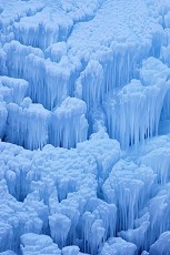 gefrorener Wasserfall